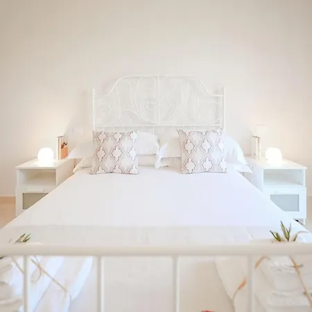 Trulli Eden 101 Con Piscina Privata * 圣米凯莱萨伦蒂诺